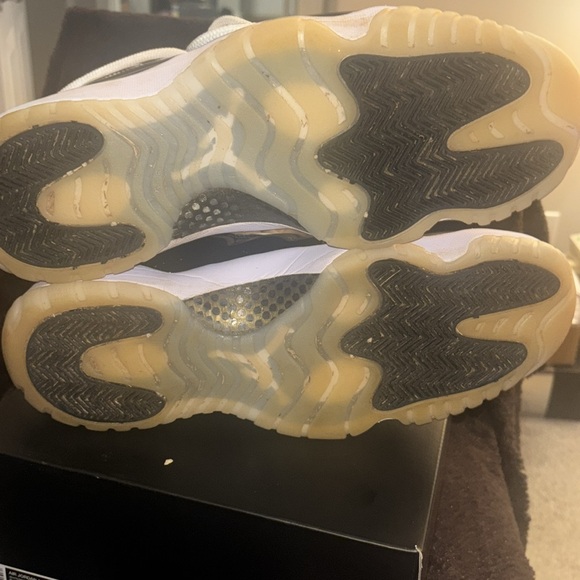 Jordan 11 retro “Gratitude” sz 14 - Picture 5 of 11